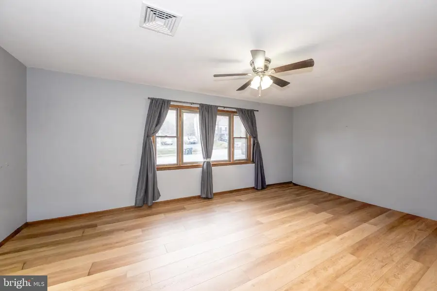 29 Main St, Hackettstown, NJ 07840 - #2