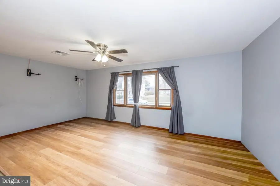 29 Main St, Hackettstown, NJ 07840 - #3