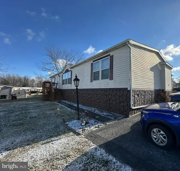 85 Raptor Dr, HANOVER, PA 17331