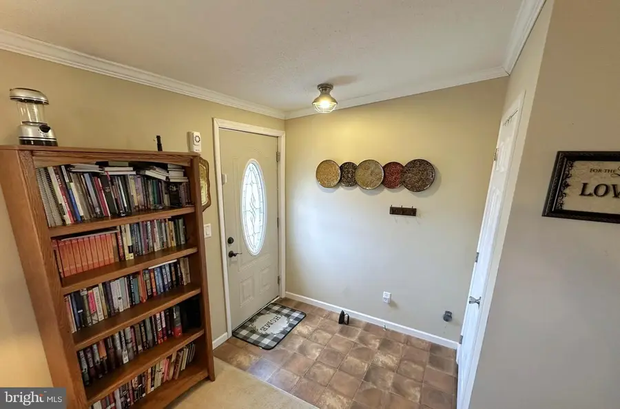 85 Raptor Dr, Hanover, PA 17331 - Image #2