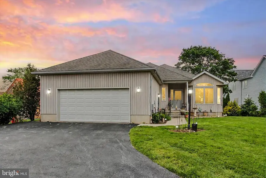 20 Hines Dr, East Berlin, PA 17316 - Image #2