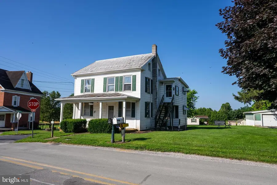 297 S Water St, New Oxford, PA 17350 - Image #3