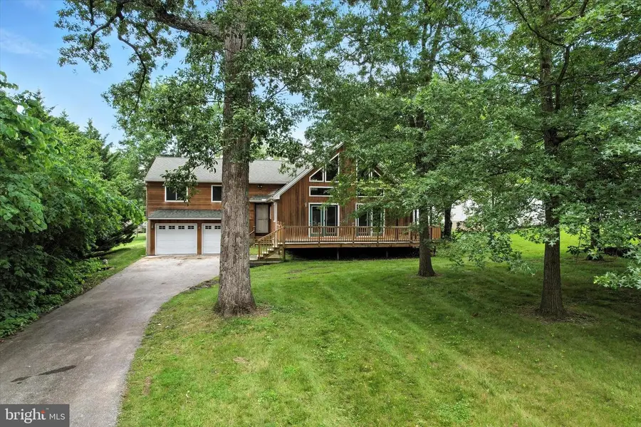 4 Johnson Dr, East Berlin, PA 17316 - Image #2