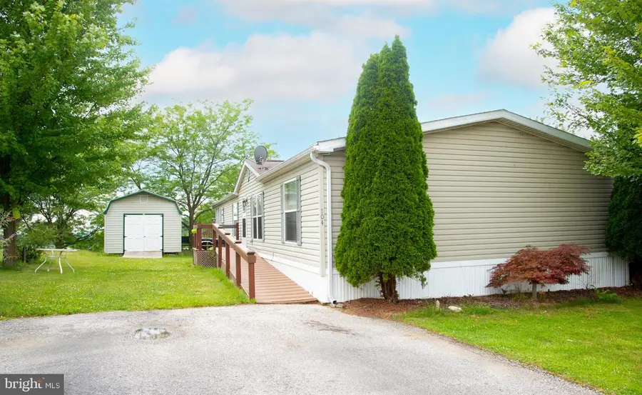 104 Raptor Dr, Hanover, PA 17331 - Image #2