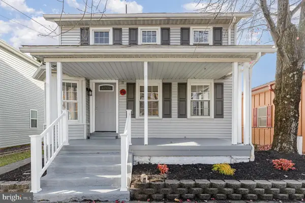 28 W Main St, FAIRFIELD, PA 17320