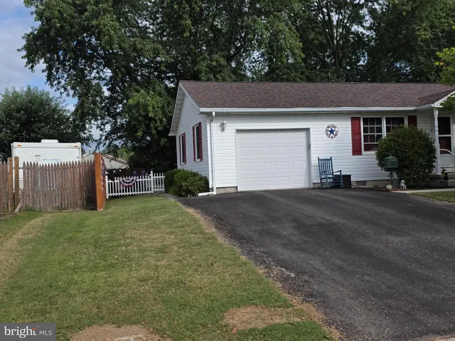 28 Bonniefield Cir, Gettysburg, PA 17325 - Image #2