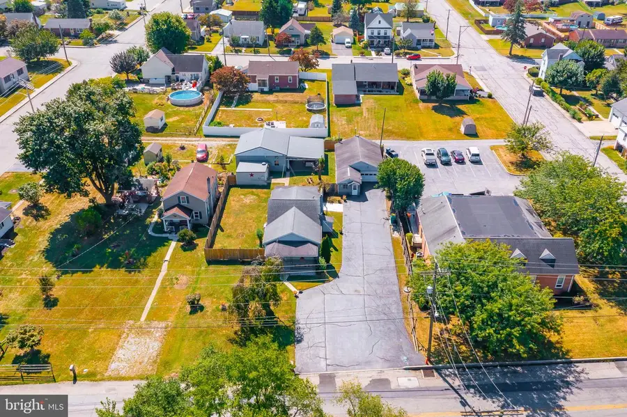 1012 W Elm Ave, Hanover, PA 17331 - Image #2