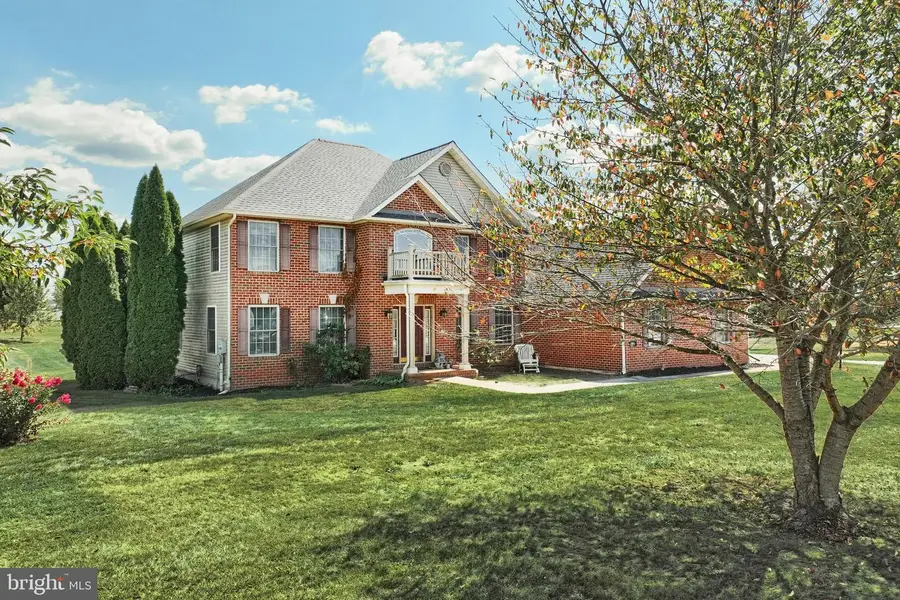 37 Amanda Dr, Littlestown, PA 17340 - Image #2