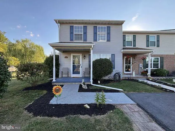 106 Billerbeck St, NEW OXFORD, PA 17350