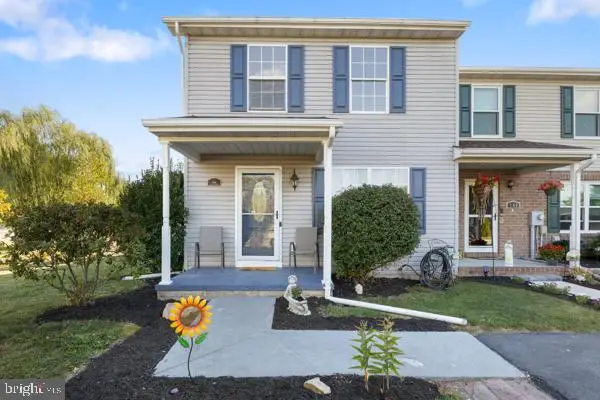 106 Billerbeck St, New Oxford, PA 17350 - Image #2