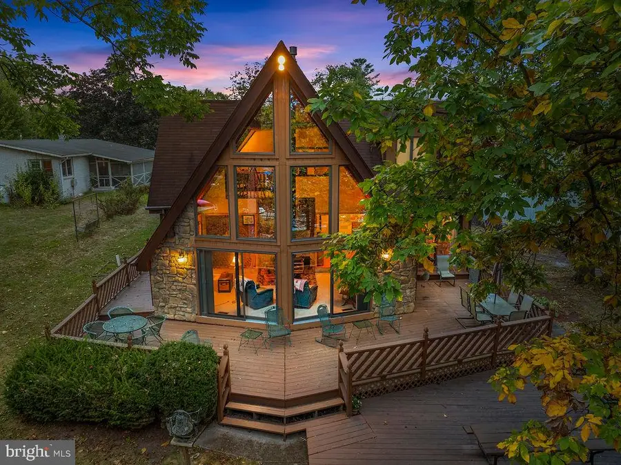 198 Longstreet Dr, Gettysburg, PA 17325 - Image #2