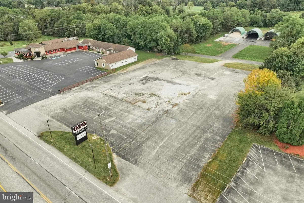 6431 York Rd, New Oxford, PA 17350 - Image #1