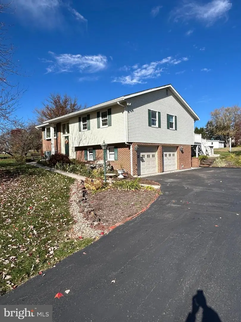 95 Table Rock Rd, Gettysburg, PA 17325 - Image #2