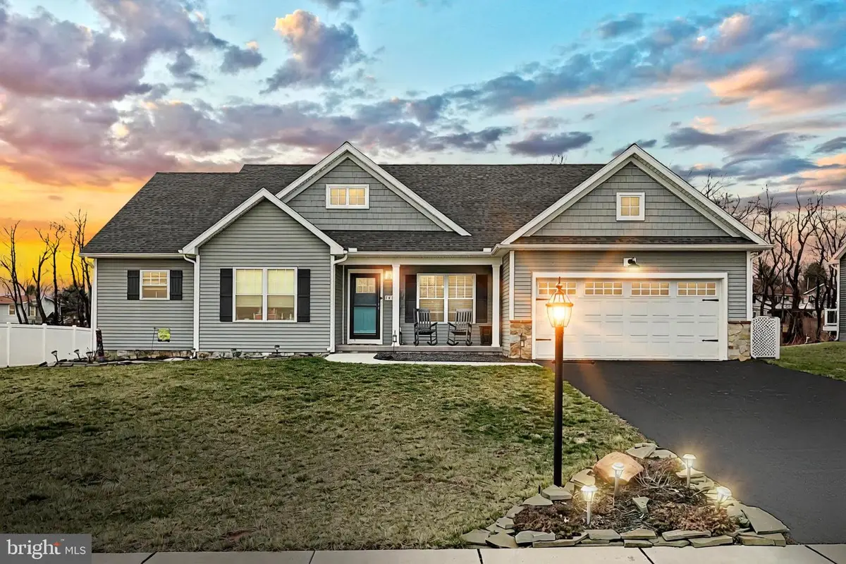 141 Oxford Blvd, New Oxford, PA 17350 - Image #1