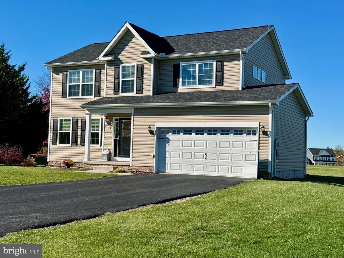 22 Meadowview Ln, New Oxford, PA 17350 - Image #1