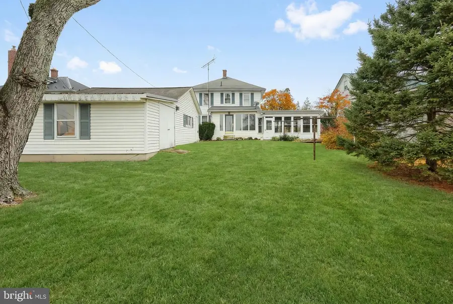 152 W York St, Biglerville, PA 17307 - Image #2