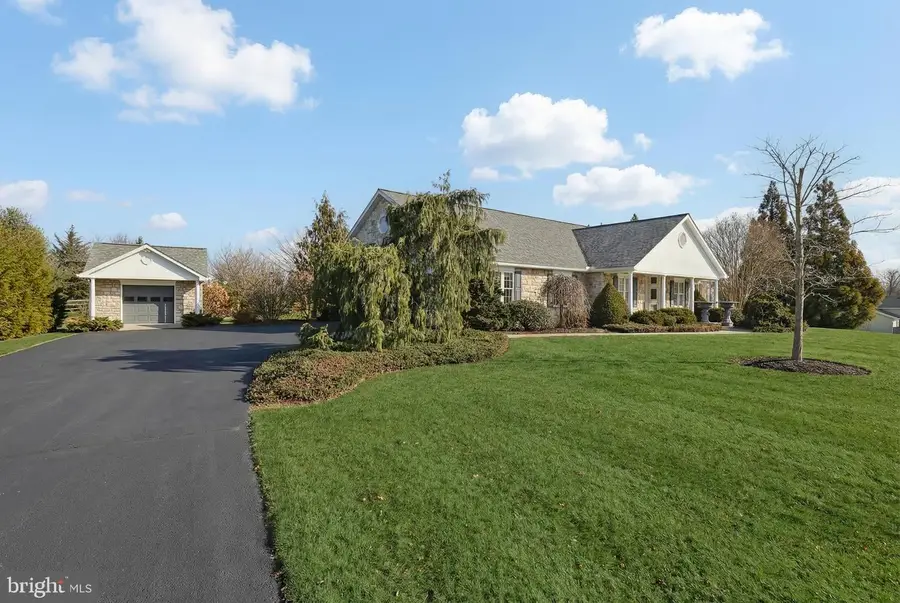 60 Hunters Cir, Abbottstown, PA 17301 - Image #3