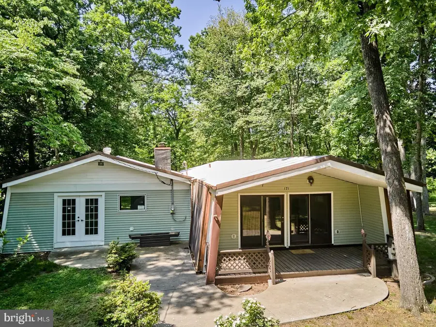 171 Longstreet Dr, Gettysburg, PA 17325 - #3