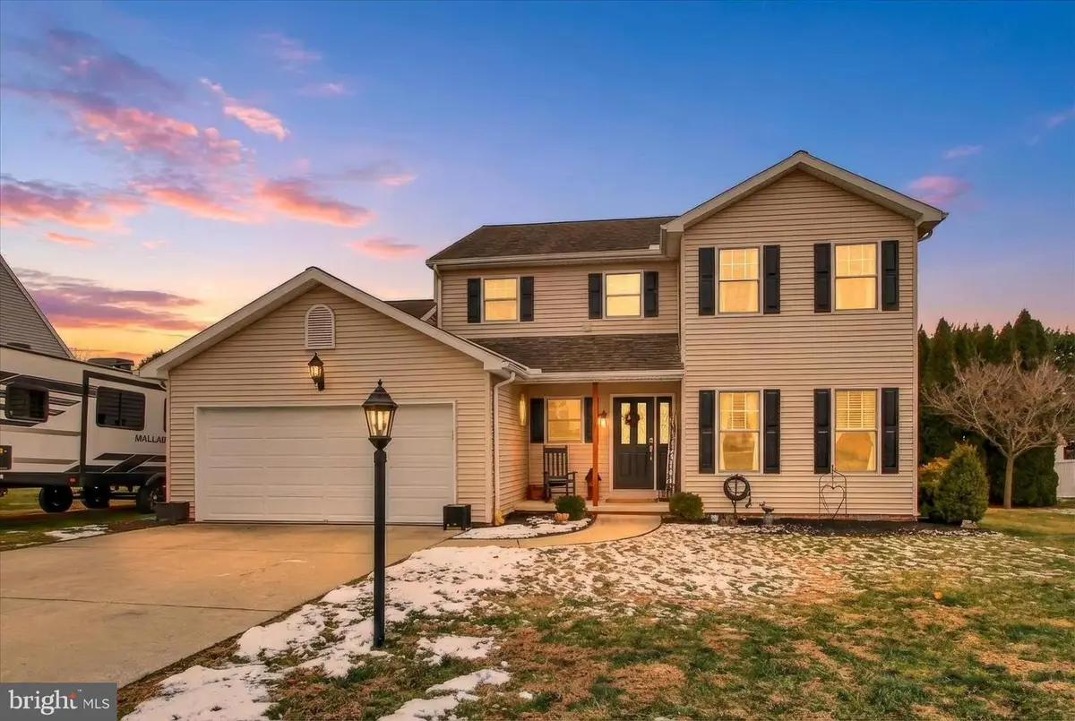 13 Fieldcrest Dr, Littlestown, PA 17340 - Image #1