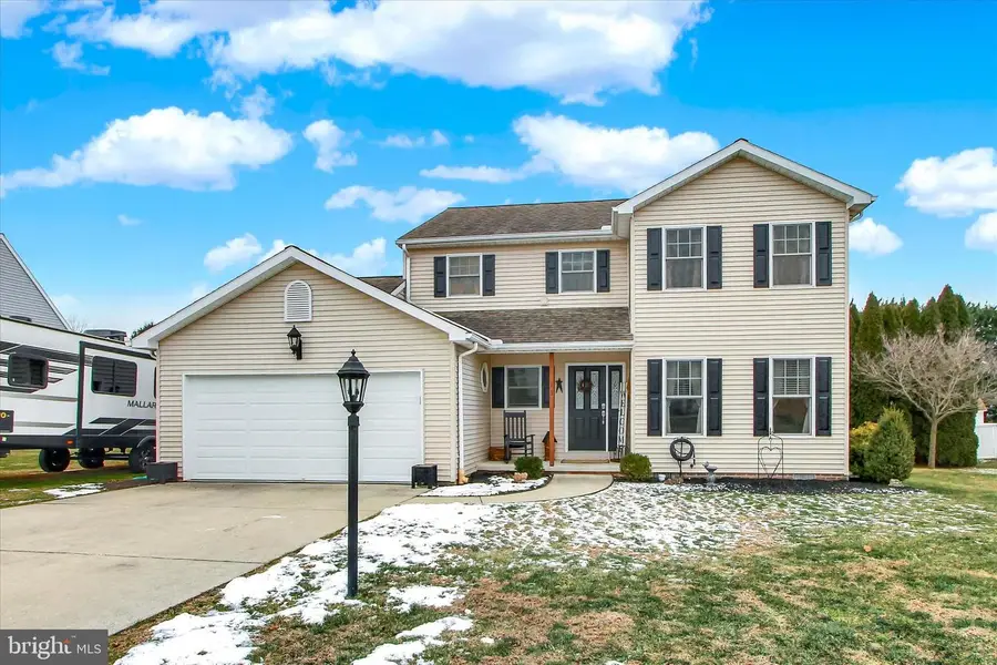 13 Fieldcrest Dr, Littlestown, PA 17340 - Image #2