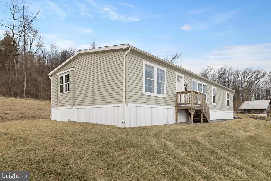 232 Hilltop Rd, Gardners, PA 17324 - Image #2