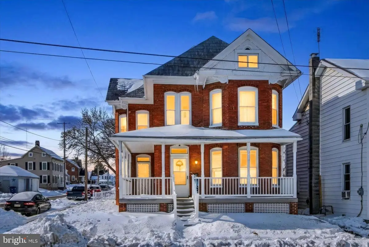 102 N Queen St, Littlestown, PA 17340 - Image #1