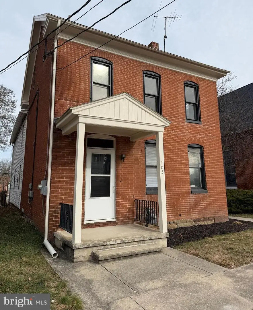 405 W King St, East Berlin, PA 17316 - #1