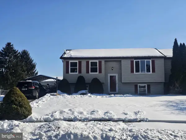 228 S Lincoln Dr, HANOVER, PA 17331