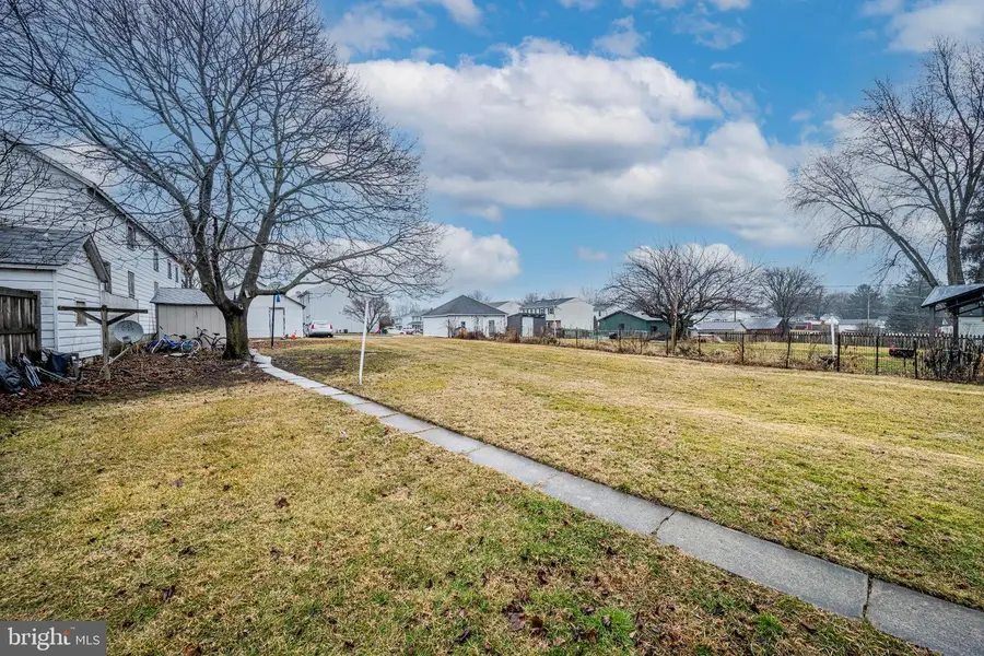 408 S Queen St, Littlestown, PA 17340 - #3
