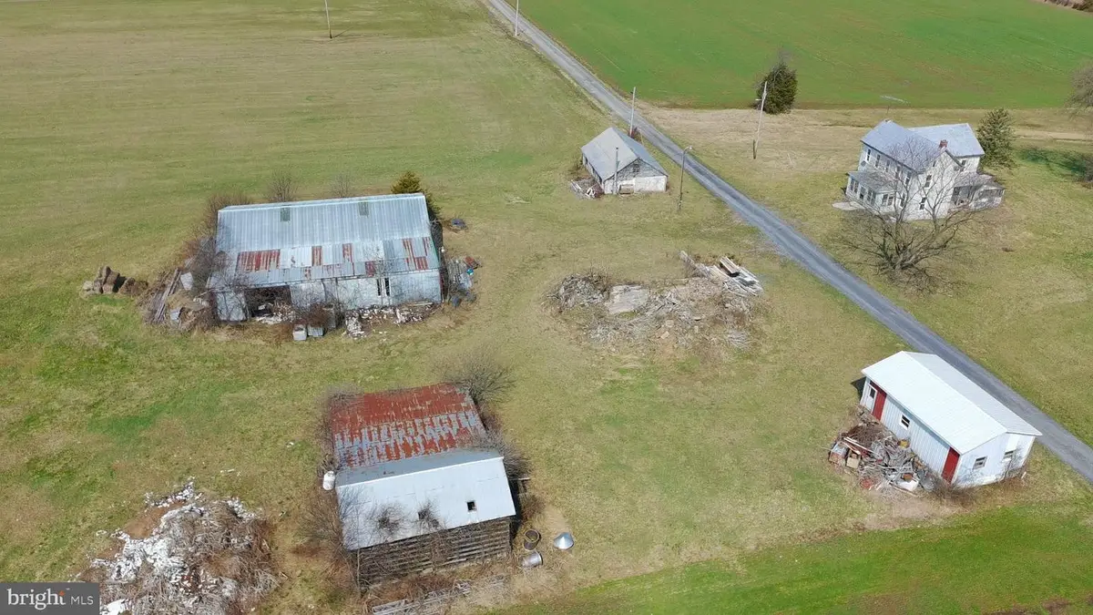 433 Fickes School Rd, York Springs, PA 17372 - #1