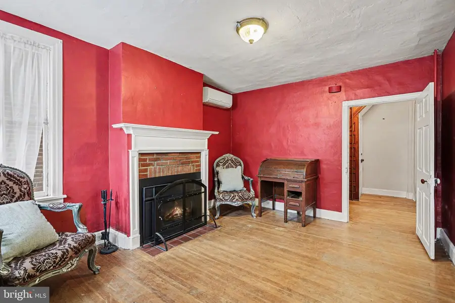 217 Baltimore St, Gettysburg, PA 17325 - #3