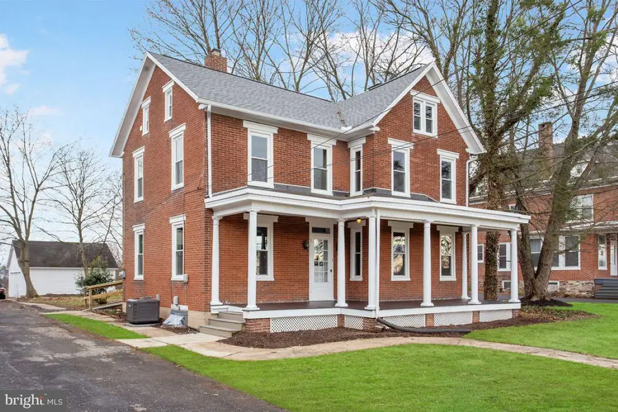 265 E York St, Biglerville, PA 17307 - #3