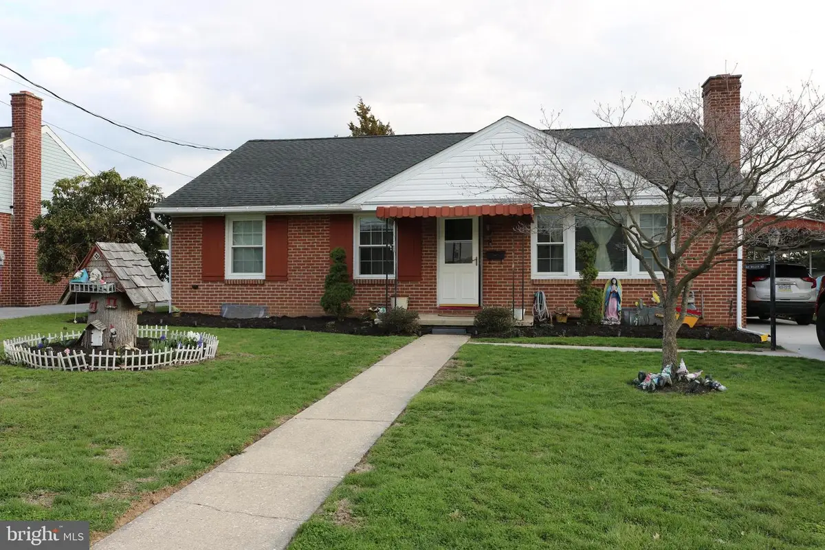 312 Diller Rd, Hanover, PA 17331 - #1