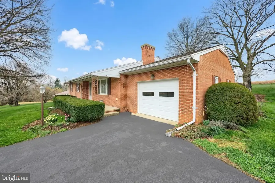 145 Mount Tabor Rd, Aspers, PA 17304 - #2