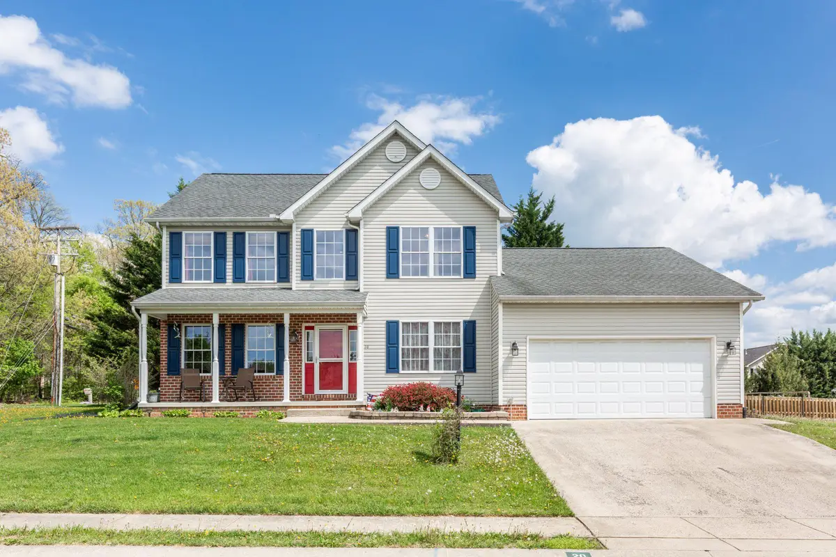 20 Union St, Littlestown, PA 17340 - #1