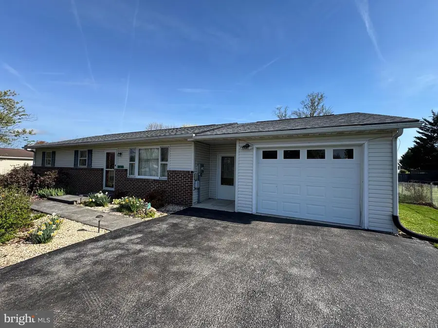 1 Winter Dr, Gettysburg, PA 17325 - #2