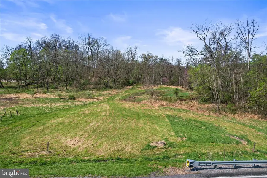 2090 Oxford Rd, New Oxford, PA 17350 - #2