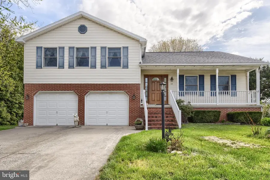 32 Chinkapin Dr, New Oxford, PA 17350 - #2