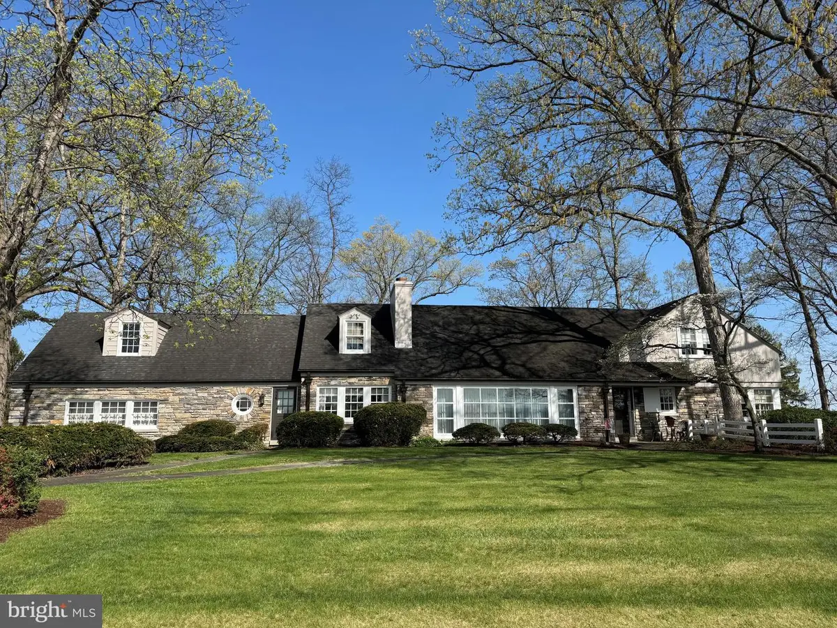 30 Longview Dr, Gettysburg, PA 17325 - #1