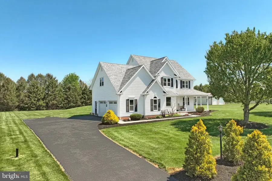 1066 Fox Run Ter, Hanover, PA 17331 - #2