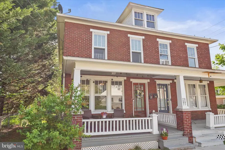 207 N Stratton St, Gettysburg, PA 17325 - #3