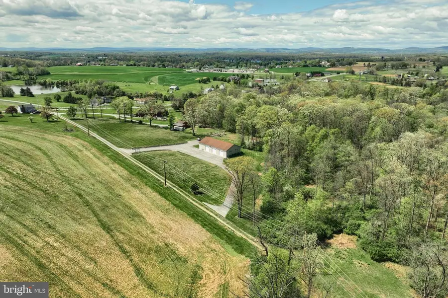 40 Bakers School Rd, East Berlin, PA 17316 - #2