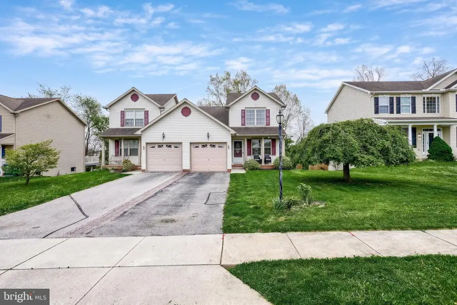 137 Maple Dr, Hanover, PA 17331 - #3