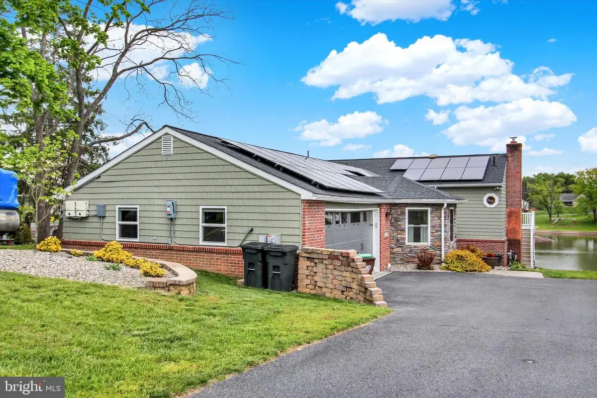 407 Heritage Dr, Gettysburg, PA 17325 - #1