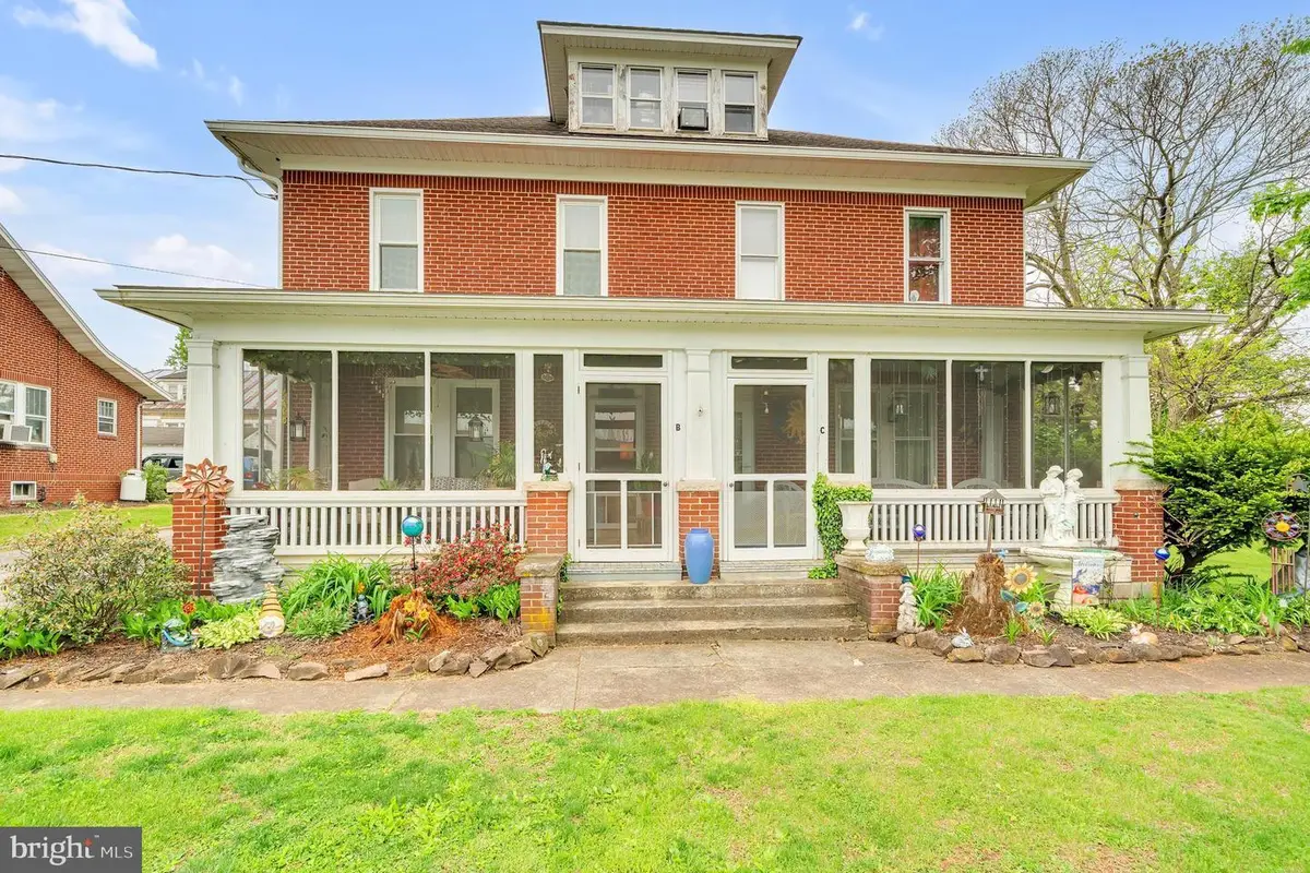 28 E Hanover St, Gettysburg, PA 17325 - #1