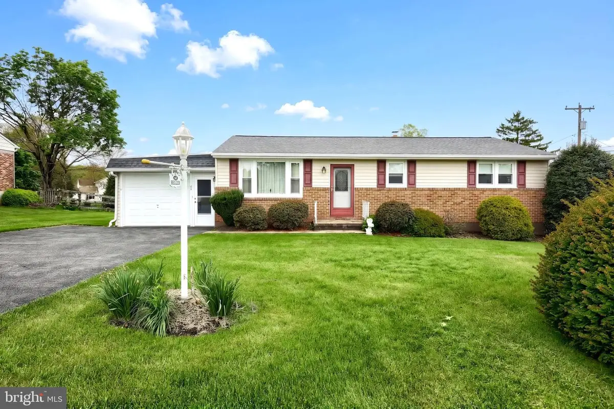 60 Meadow Ln, Gettysburg, PA 17325 - #1