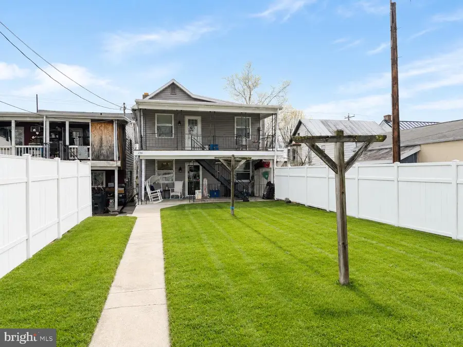 256 S Washington St, Gettysburg, PA 17325 - #2