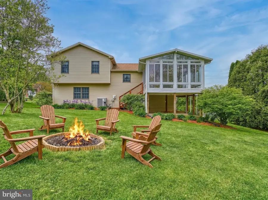 4 Grant Cv, East Berlin, PA 17316 - #3