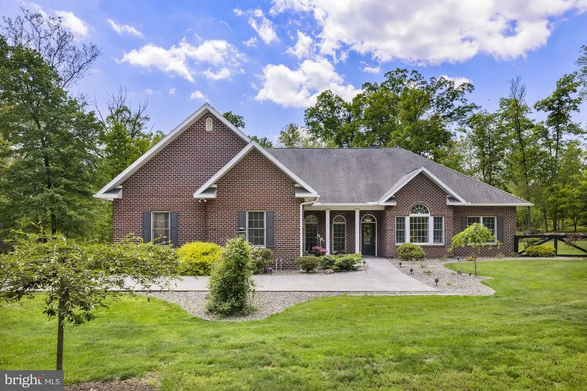15 Sams Ln, Gettysburg, PA 17325 - #1
