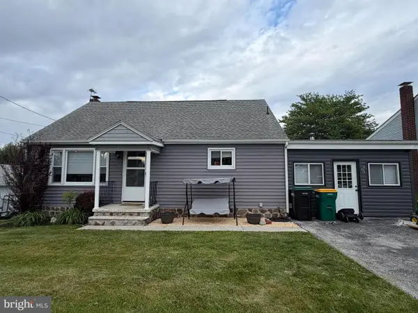 22 Pleasant View Dr, HANOVER, PA 17331